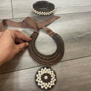 Fashion set necklace and bracelet